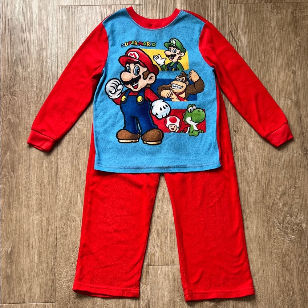 Super Mario Kids Pajama Set Size 6-7